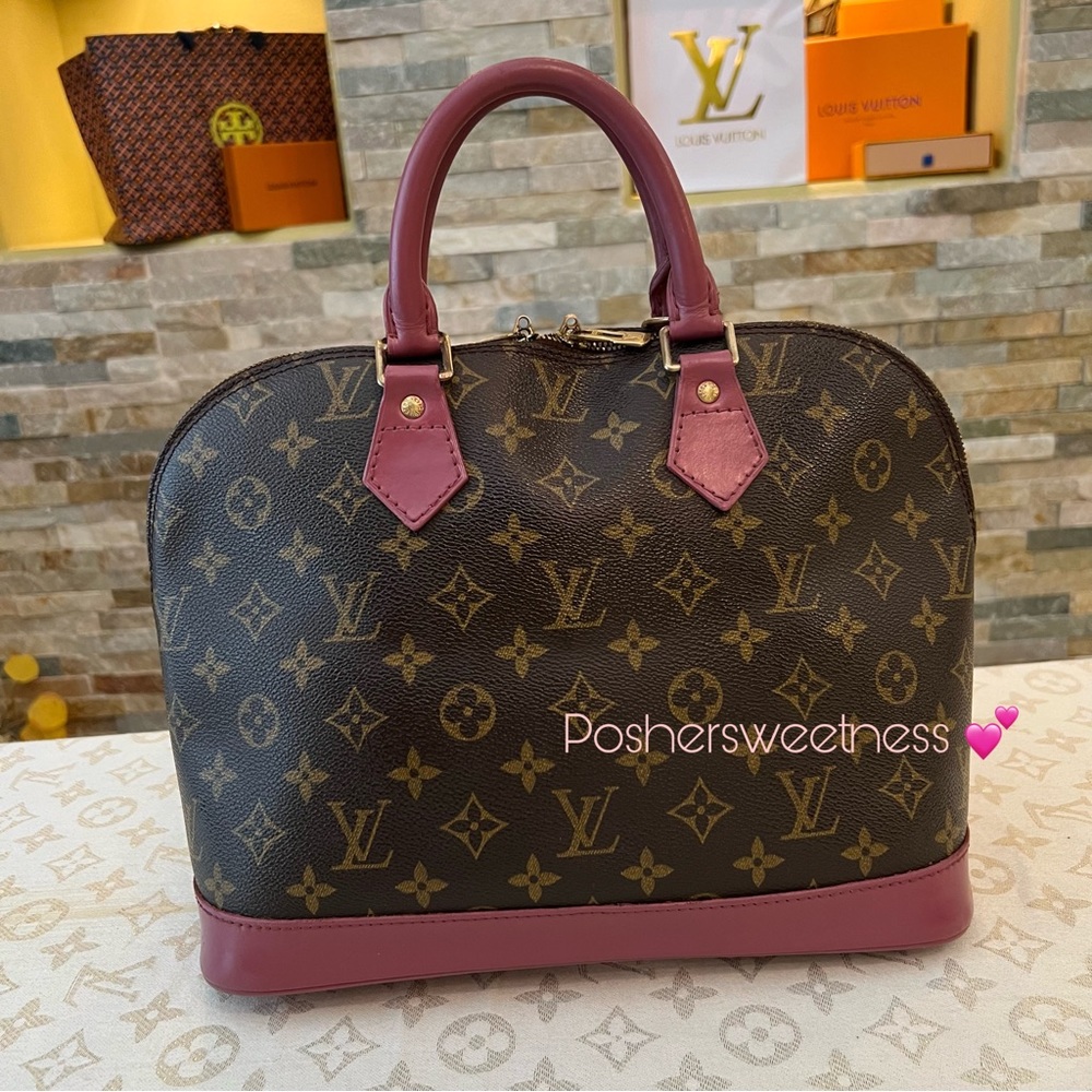 SOLD Louis Vuitton Alma Handbag ❤️